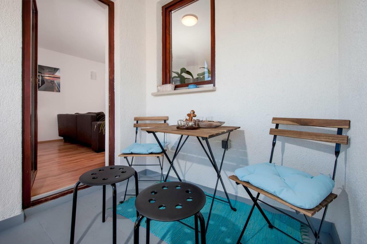 Apartment Thalassa ロヴィニ エクステリア 写真